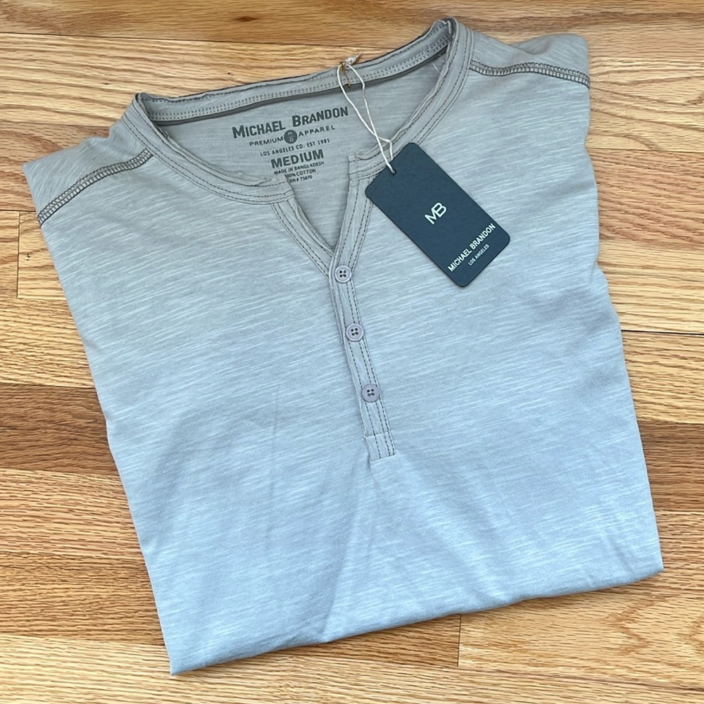 MICHAEL BRANDON Short Sleeve Cloud Color Mock Henley Shirt